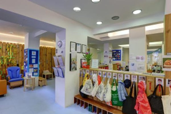 Les Petites Etoiles Bilingual Montessori - Paddington W2 6HS