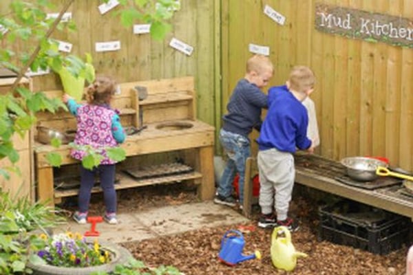 Toddlers Inn Nursery, St Peters Primary School