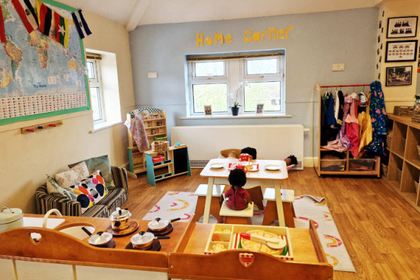 Partou Woodlands House Day Nursery & Pre-school BD10 9RU