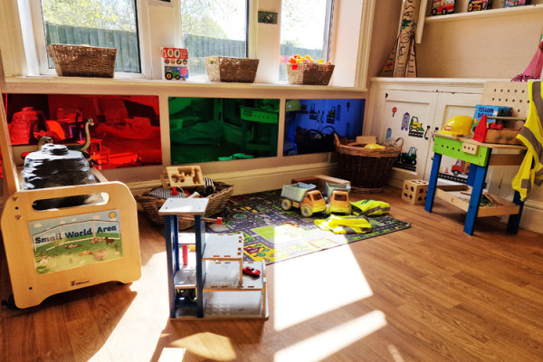 Partou Woodlands House Day Nursery & Pre-school, 11 Cross Road