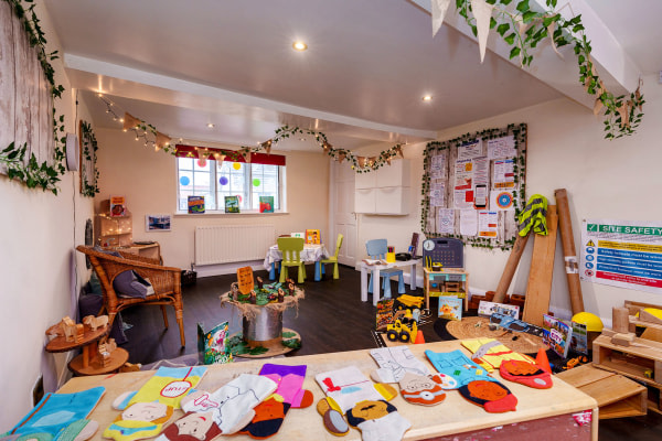 Partou Small World Day Nursery & Pre-school, Town End Farm, 70 High ...