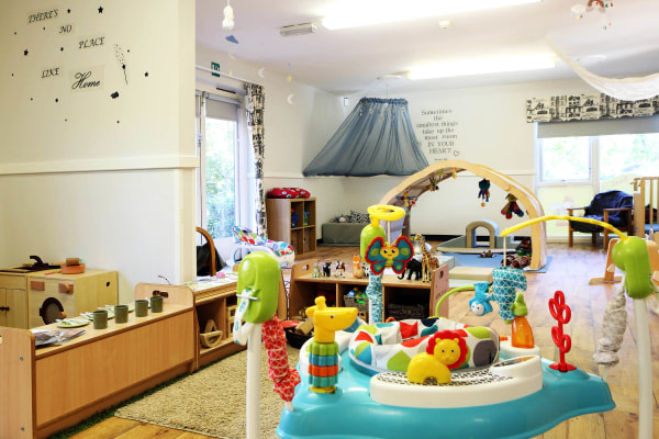 Busy Bees Day Care Centre Home - Busy Bees Day Care Centre