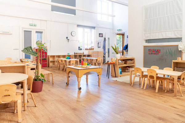 Les Petites Etoiles Bilingual Montessori - Tufnell Park N7 0ND