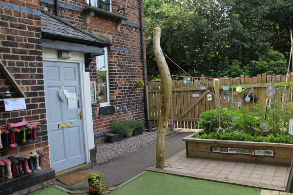 Holly Grange Montessori Nursery, Lymm, Cheshire