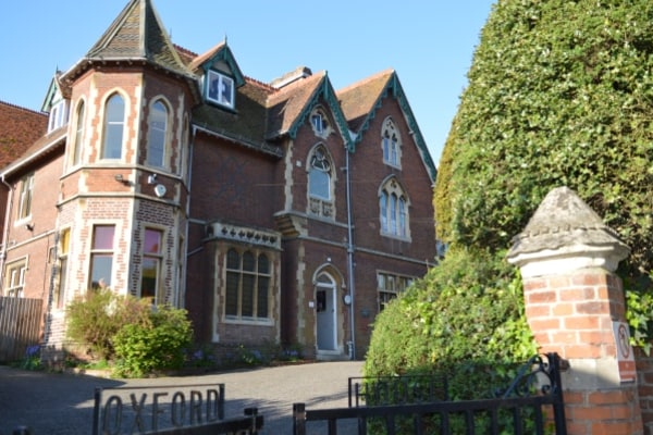 Oxford House School, 2-4 Lexden Road