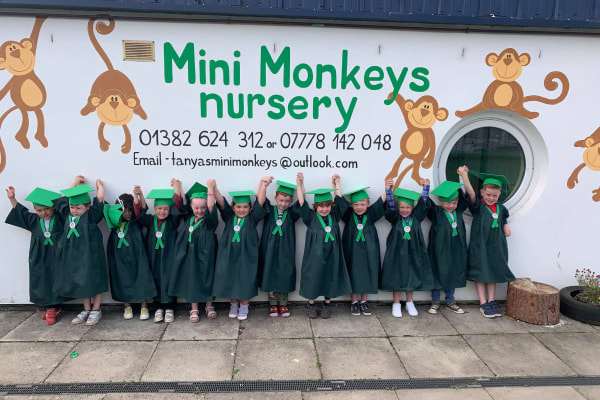 Mini Monkeys DD2 4TG