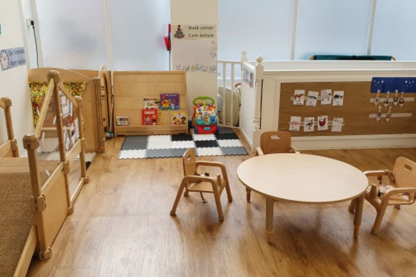 Les Petites Etoiles Bilingual Montessori - Crouch Hill N4 4AP