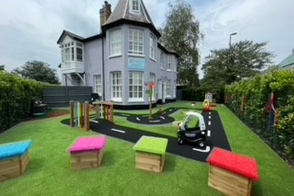 Pippa's House Nursery Weybridge, 20 Queens Road