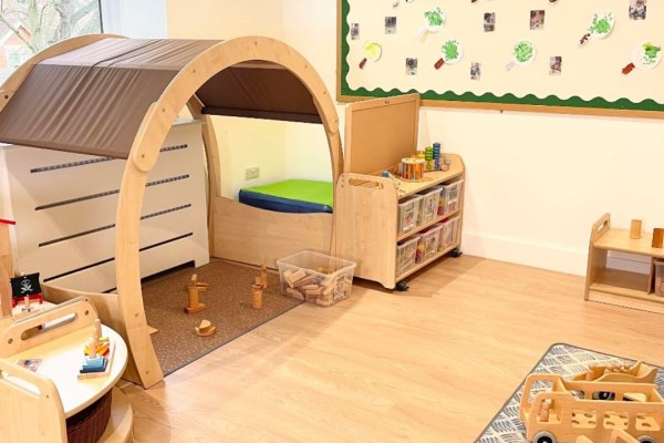 Pippa's House Nursery Claygate KT10 0QY