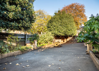 Les Petites Etoiles Bilingual Montessori - Tufnell Park